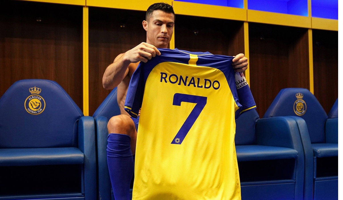 Ronaldo shirt fetches $125,000 at Saudi auction